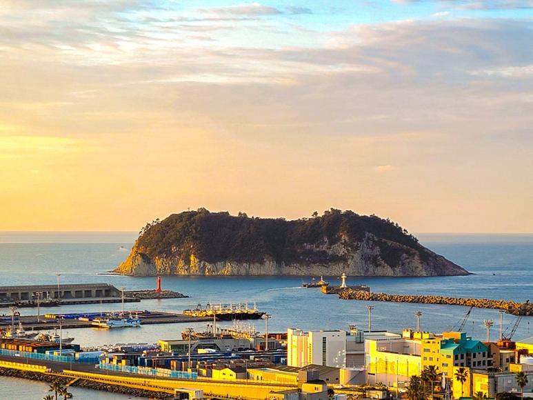 Hotel Bridge Seogwipo Eksteriør bilde