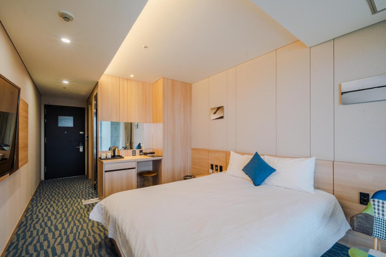 Hotel Bridge Seogwipo Eksteriør bilde