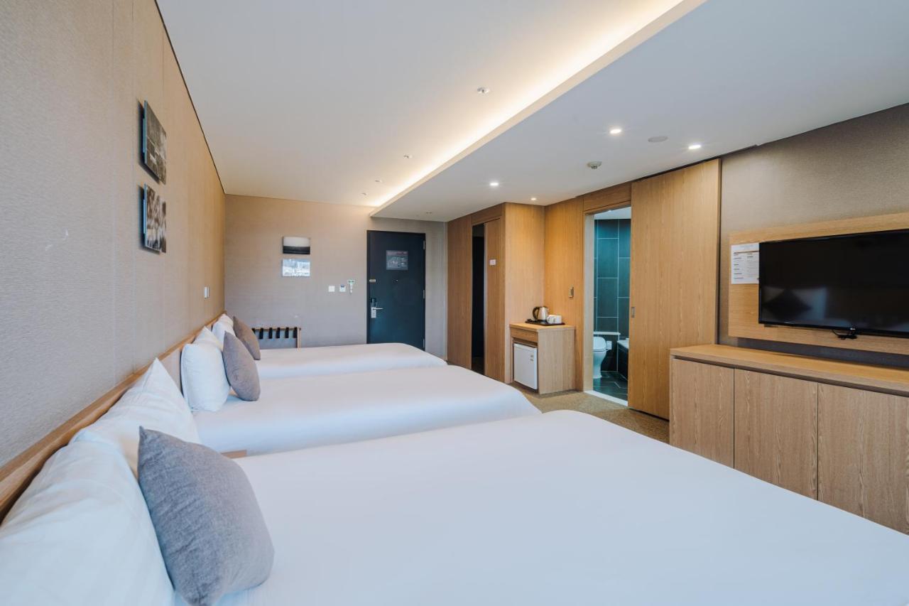 Hotel Bridge Seogwipo Eksteriør bilde
